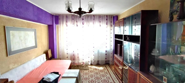 Apartament 2 camere, decomandat, 54 mp, str. T. Vladimirescu Drăgășani, Vâlcea — fotografia 1