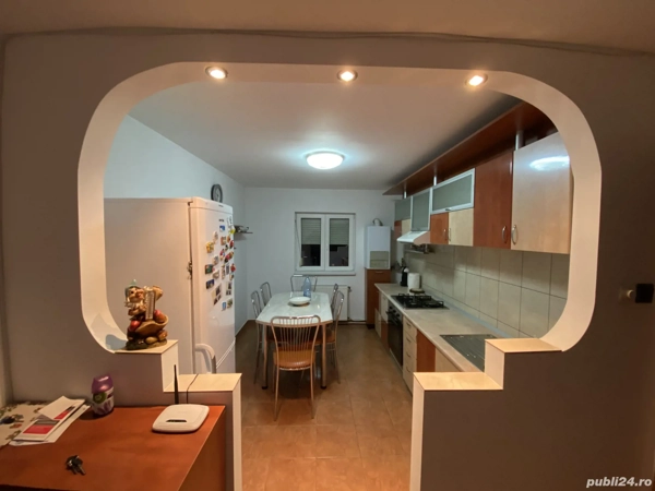 Apartament de vanzare 3 camere in Urziceni — fotografia 1