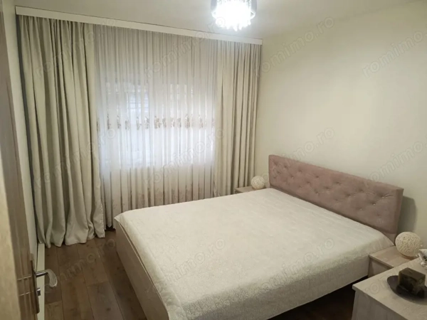 Apartament 4 camere decomandat , zona Lipovei, pozitie excelenta — fotografia 3