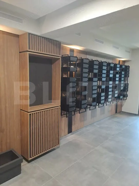 Apartament nou, impecabil, structura mare 76 mp Tractorul — fotografia 1