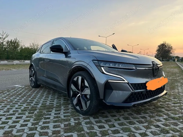 RENAULT Megane 2023 — imagine 3