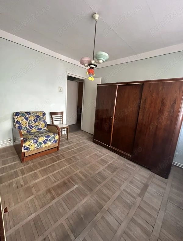 Apartament 2 camere, semidecomandat, 48 mp — fotografia 1