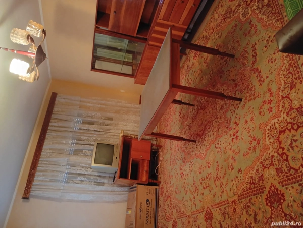 Vând apartament