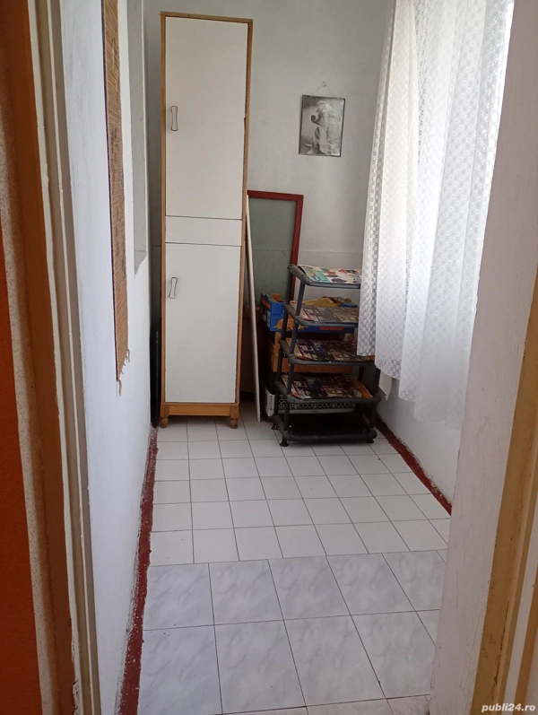Vând apartament