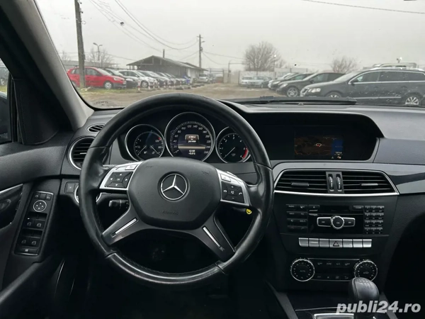 MERCEDES-BENZ C-Class 2012 — imagine 4