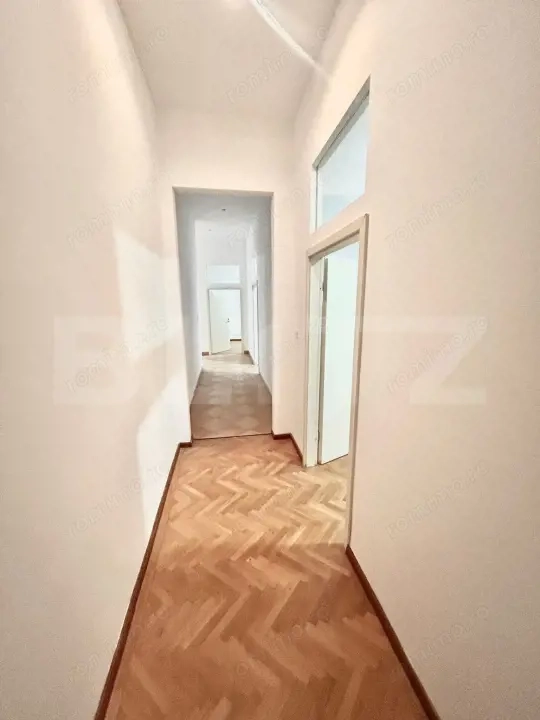 Apartament 5 camere, 125 mp, zona Central — fotografia 3