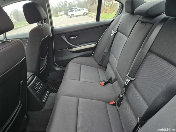 BMW 3 Series 2011 — imagine 6