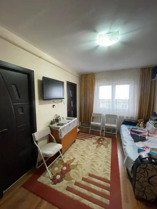 Garsoniera pe două nivele, 38 mp, zona Tepes — fotografia 3