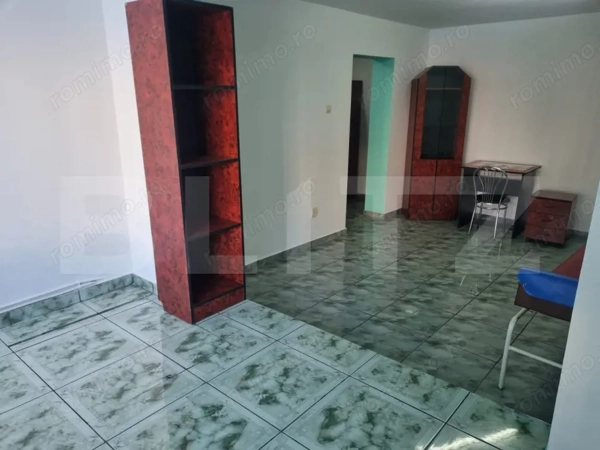 Apartament cu acces separat – Bulevardul Decebal | Ideal birou sau cabinet — fotografia 1
