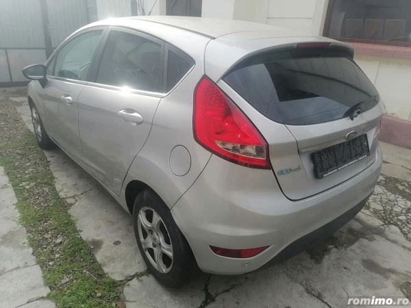 FORD Fiesta 2012 — imagine 5