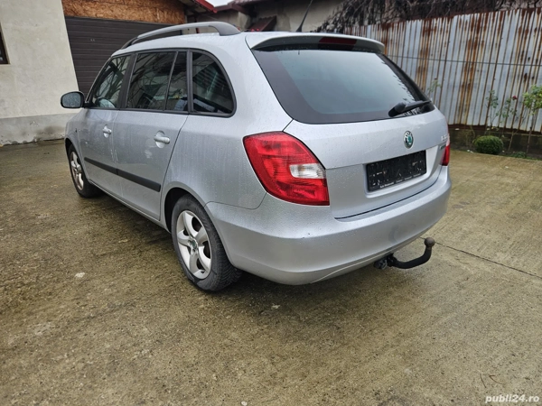 SKODA Fabia 2011 — imagine 2
