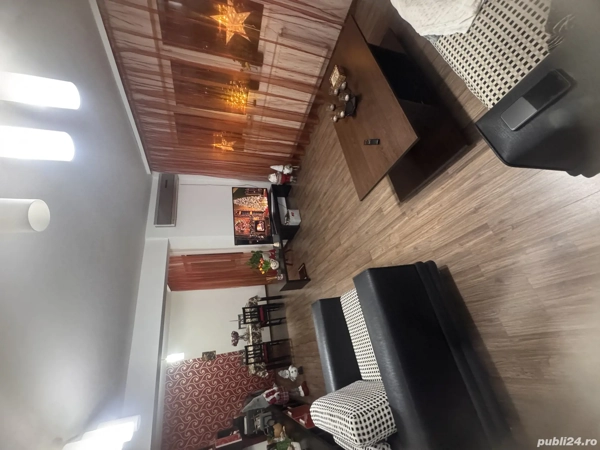 Apartament de vanzare — fotografia 1