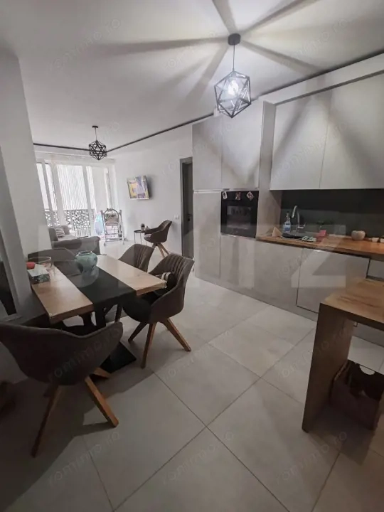 Apartament cu 3 camere, 63 mp, cu 2 bai si balcon mare, in zona Valea Garboului — fotografia 1