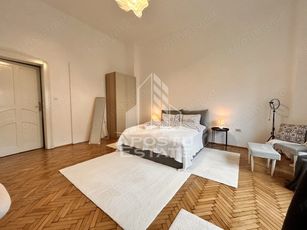 Apartament, spatios etaj 1, vedere in Piata Victoriei — fotografia 1