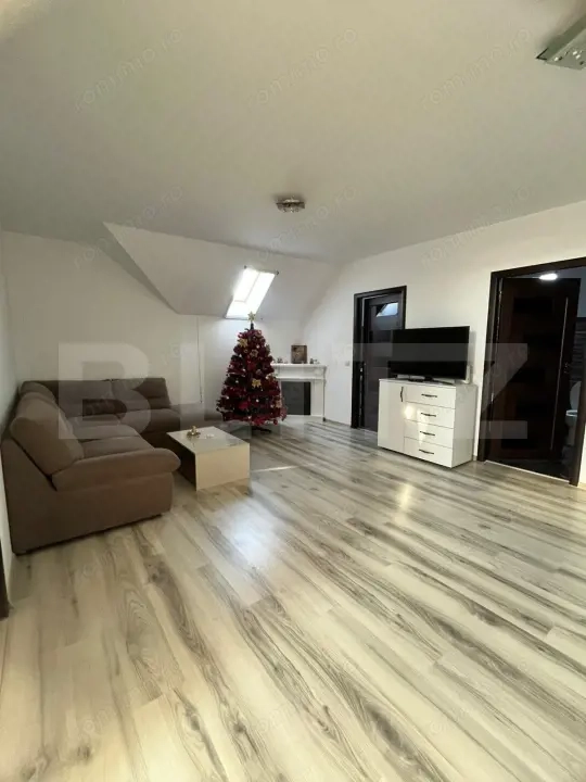 Apartament 2 camere, etaj 3, zona Sud — fotografia 1