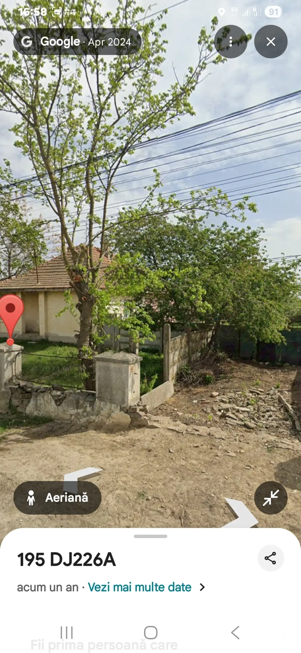 Casa de vanzare + doua terenuri agricole