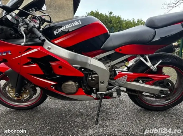 Kawasaki zx6r
