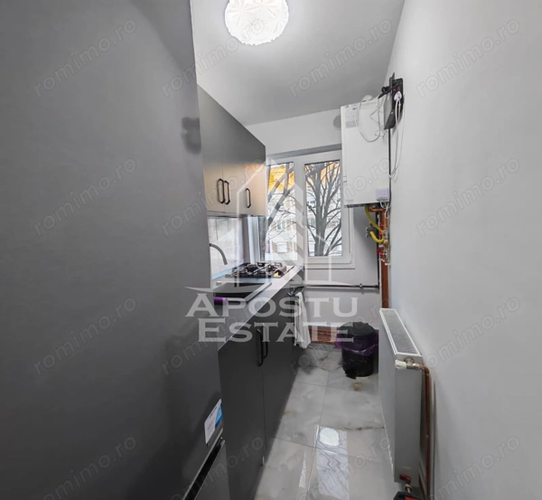Apartament de vanzare cu 3 camere, etaj intermediar, zona Dacia — fotografia 3