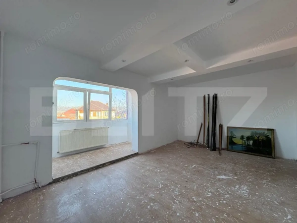 Apartament 3 camere, decomandat - zona Velenta — fotografia 1