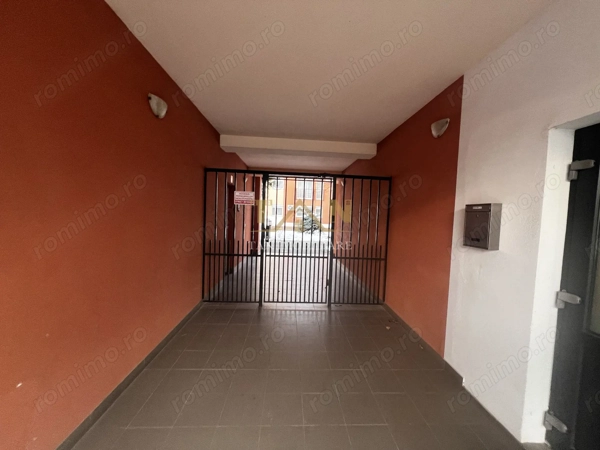 Apartament de vânzare 3 camere Parter Dumbravita (langa Petrom) — fotografia 1
