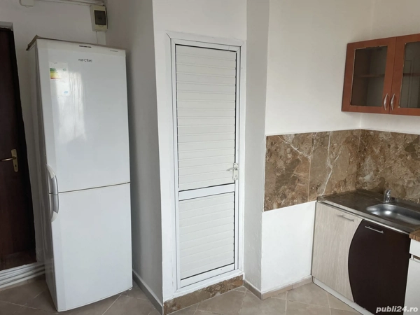 Garsonieră la casa — fotografia 3