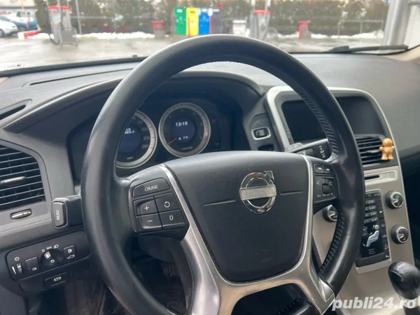 VOLVO XC60 2011 — imagine 3
