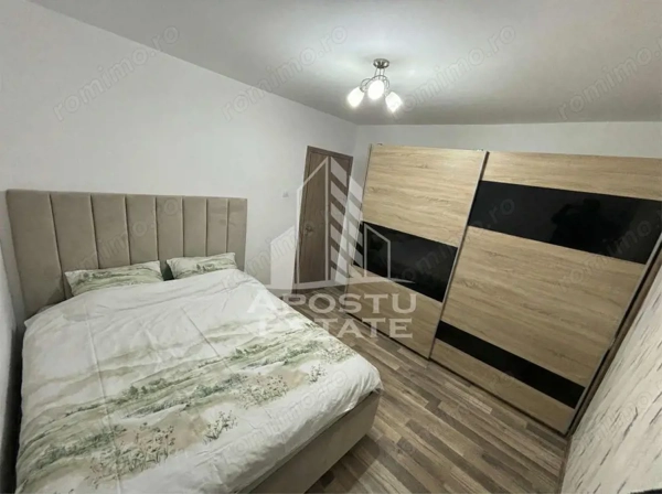 Apartament 3 camere,2 bai, decomandat, renovat, zona Girocului — fotografia 1