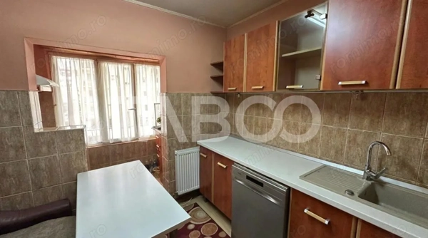 Apartament decomandat 2 camere cu Pivnita zona Valea Aurie Sibiu — fotografia 3