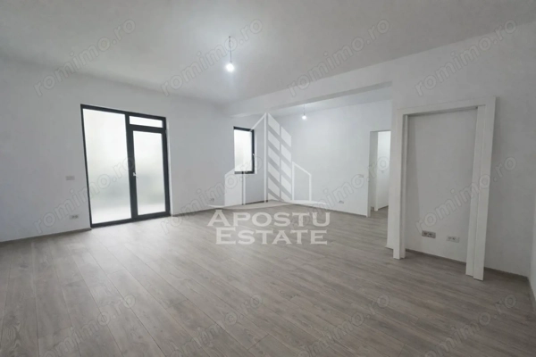 Apartament cu 2 camere, semidecomandat, etaj 2, zona Lidl din Giroc — fotografia 2