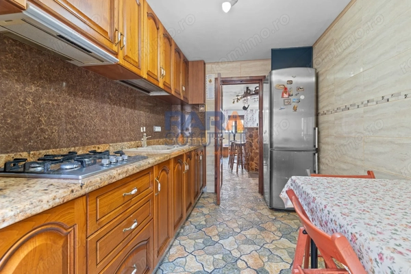 Apartament 3 camere - Favorit - mobilat și utilat — fotografia 3