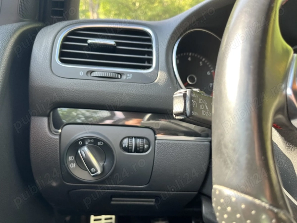 VOLKSWAGEN Golf 2012 — imagine 10