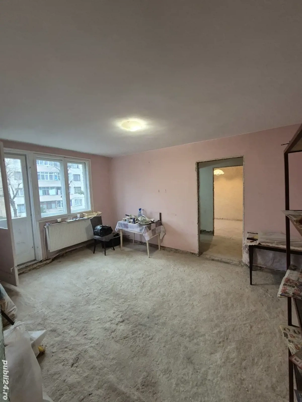 Vand apartament 2 camere IDEAL pentru renovare — fotografia 3