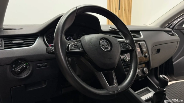SKODA Octavia 2015 — imagine 9