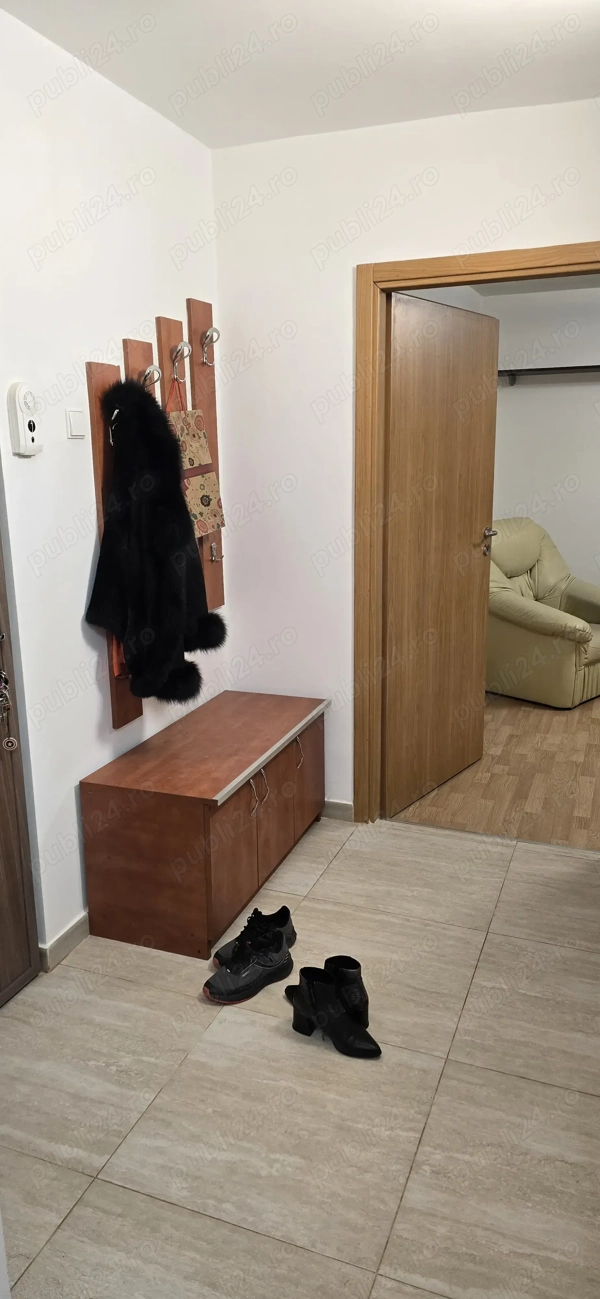 Închiriez garsonieră 35 m2, termen lung, 350 luna, avans garanție o luna — fotografia 1