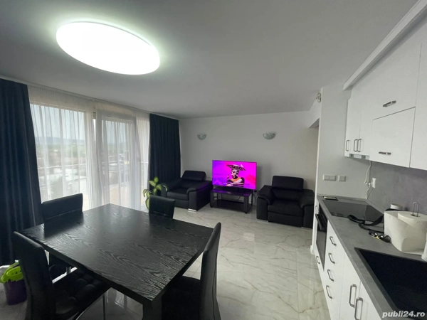 Vand apartament 3 camere amenajat modern — fotografia 3