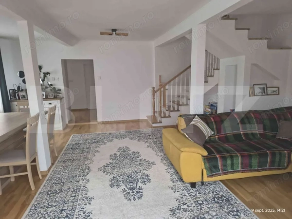 Apartament tip vilă, renovat complet, cu terasă și parcare – Baciu Regal — fotografia 2