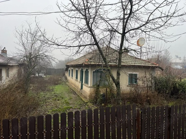 Casa de vanzare