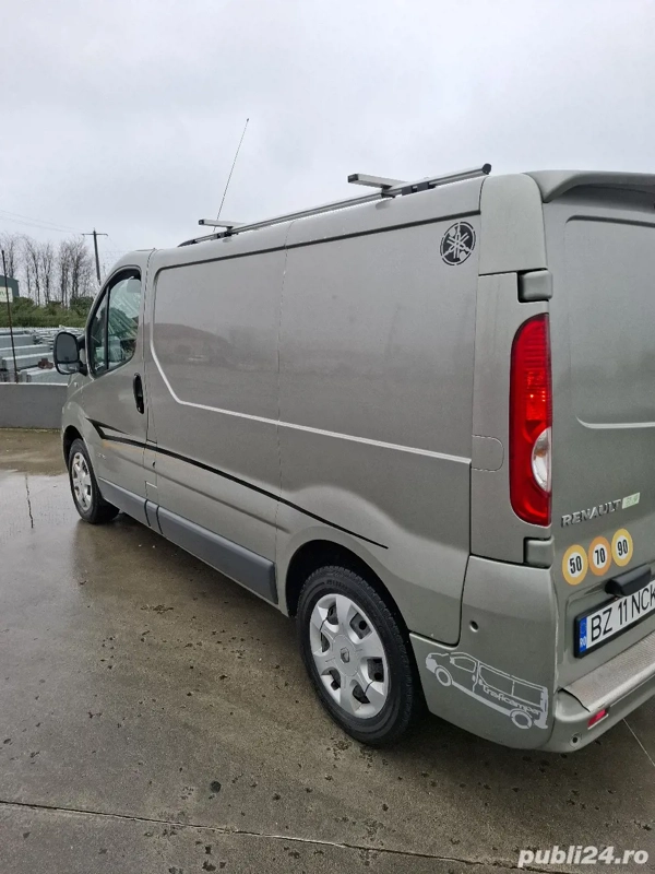 RENAULT Trafic 2012 — imagine 4