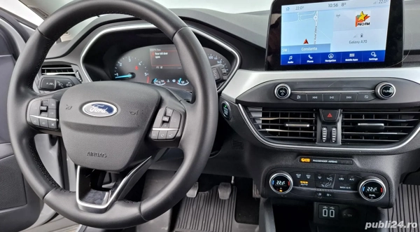 FORD Focus 2021 — imagine 10