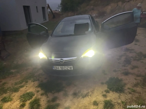 OPEL Astra 2012 — imagine 2
