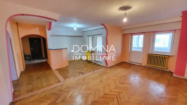 Vânzare apartament cu 3 camere, ULTRACENTRAL, 99 mp, strada Victoriei pietonal — fotografia 2