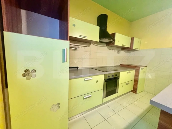 Apartament 3 camere, 53 mp, 2 parcări, gradina 65 mp, zona Eroilor — fotografia 3