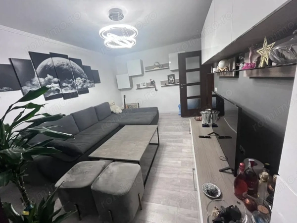 Apartament 4 camere, 86 mp utili, zona 1 Mai Ciuperca — fotografia 3