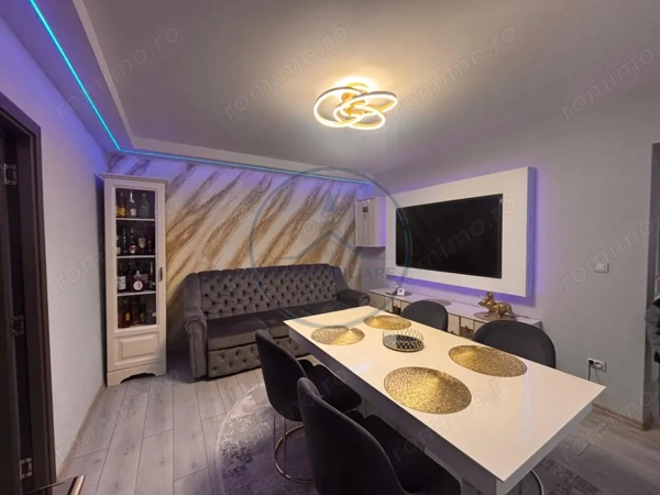 Apartament decomandat de vânzare – zonă centrală — fotografia 2