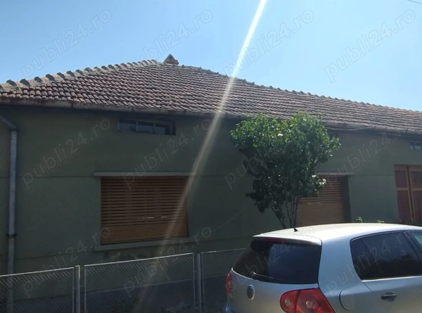 Casa de vanzare, la tara in Zagujeni, com C.tin Daicoviciu , jud Caras Severin