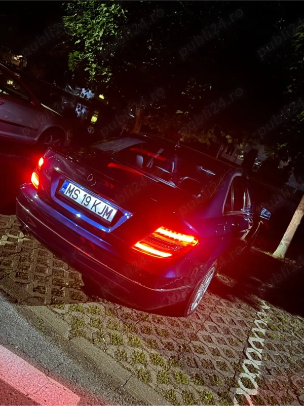 MERCEDES-BENZ C-Class 2011 — imagine 9
