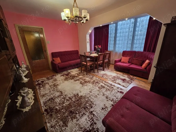 Apartament 3 camere Reșița — fotografia 1