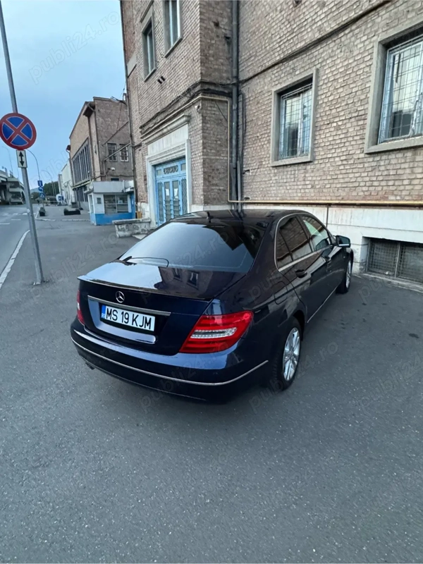 MERCEDES-BENZ C-Class 2011 — imagine 10