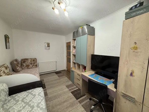 Vand apartament 2 camere cart Stefan cel Mare