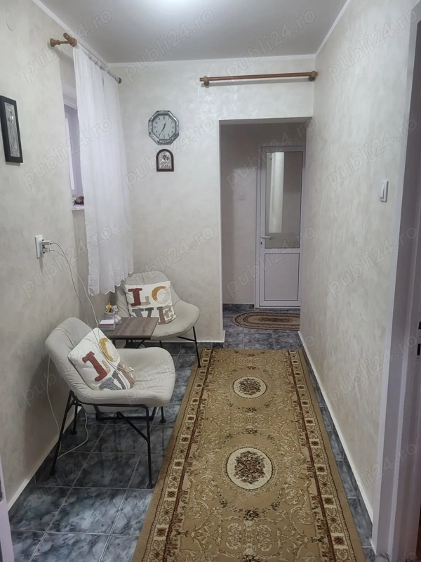 Apartament 3 camere, Rădăuți, zona Hurmuzachi, mobilat si utilat — fotografia 3